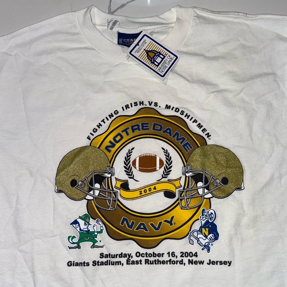 Youth XL Short Sleeve White 2004 Notre Dame Vs. Navy T Shirt
